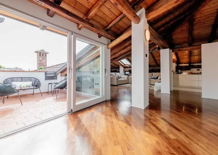 Realkasa Attico Indipendenza *