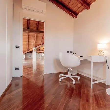 Realkasa Attico Indipendenza * Bologna