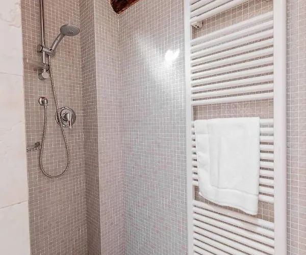 Realkasa Attico Indipendenza