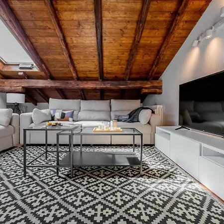 Apartment Realkasa Attico Indipendenza *